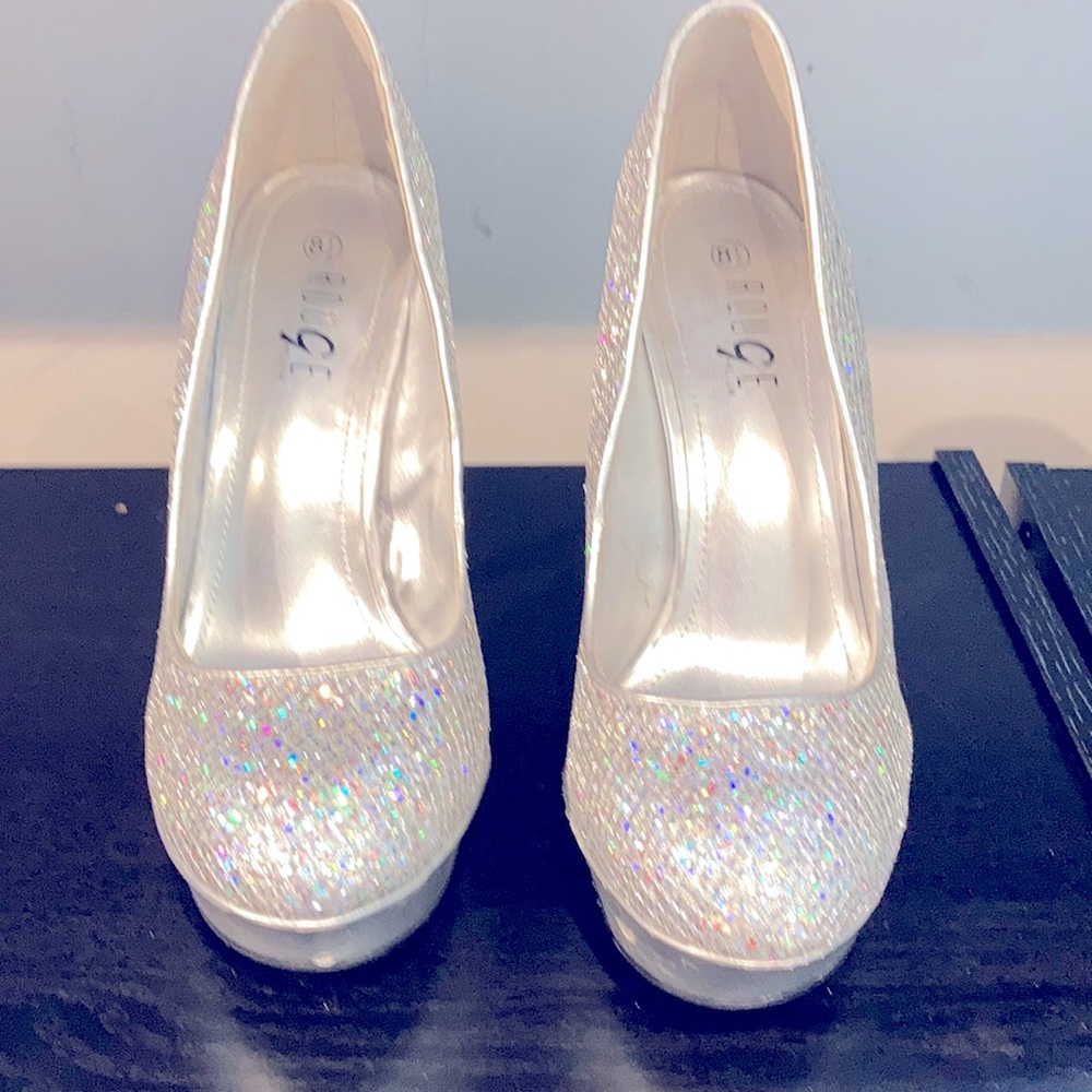 Shoes/ high heels